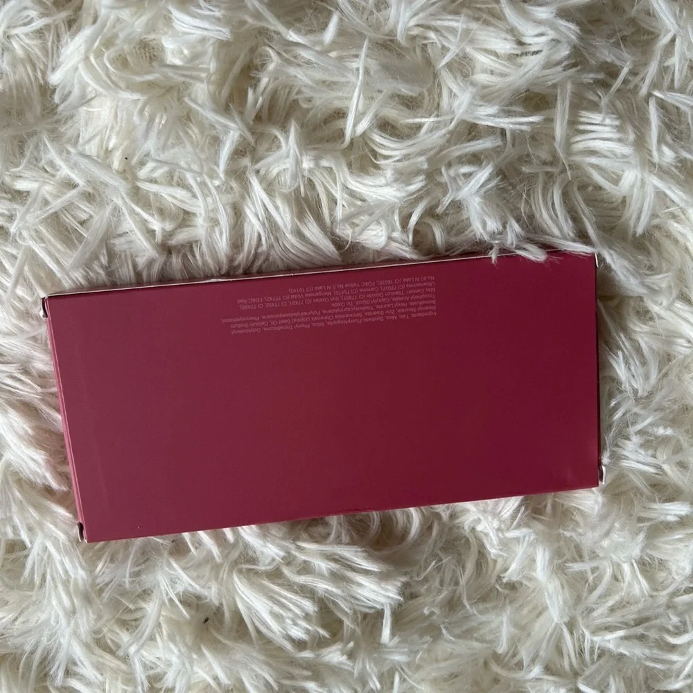 Violet Voss Berries N’ Cream Dreams Eyeshadow Palette New in box